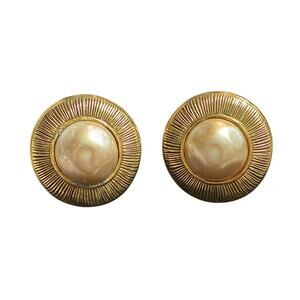 Chanel Gold Plated Faux Pearl Round Clip-On Earrings vintage